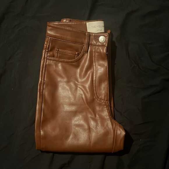 ARITZIA - Melina Slim Pant size 00 - Picture 3 of 5